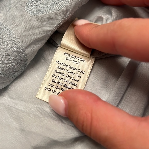 Ecru Baby Blue Embroidered Sleeveless Top - Picture 5 of 6